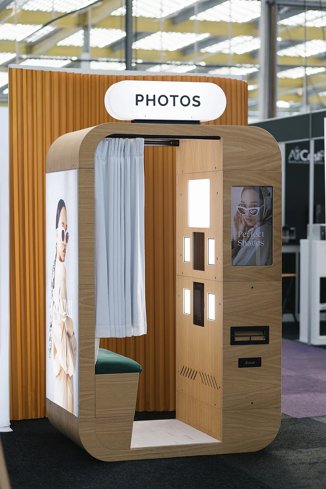 What is Everybooth?