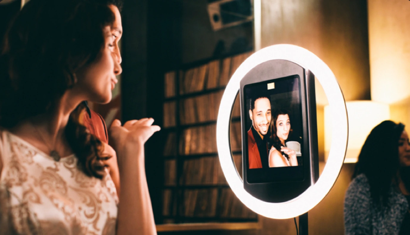 A Different Approach to Premium Photo Booths: Simple Booth